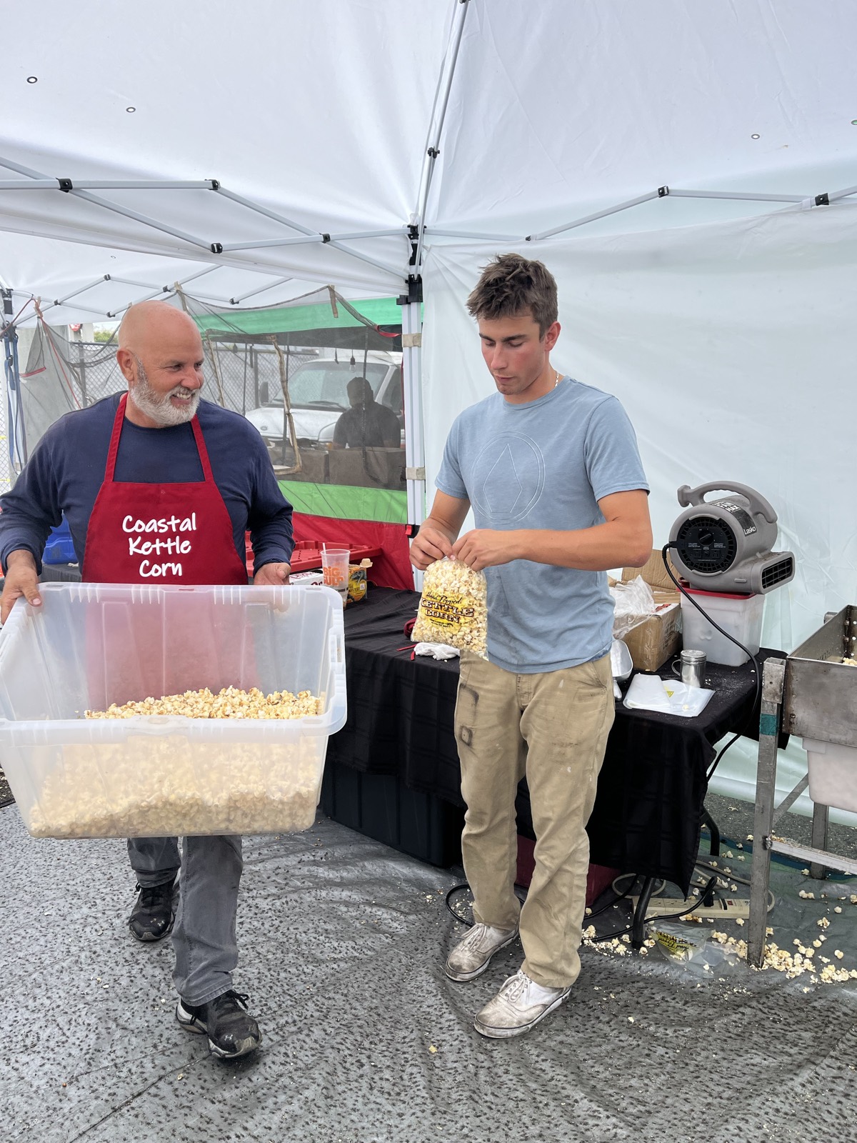 Jeff Powell popping fresh kettle corn at the booth